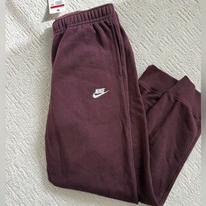 Men’s Nike Taper Leg Sweatpants